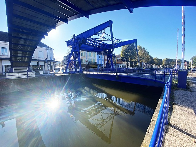 Pont levant, Montceau-les-Mines