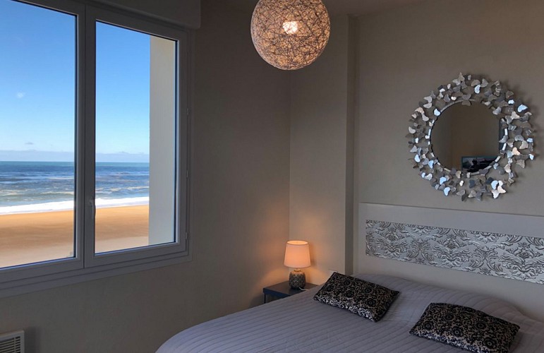 hotel-de-la-plage-hossegor---chambre-baignoire-3-1024