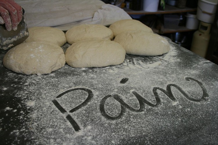 farine-ecriture-pain