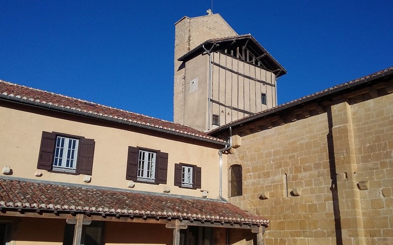 Ancien cloître de l'abbaye de Lahonce