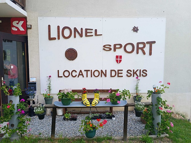 Sportgeschäft Skiset - Lionel Sports