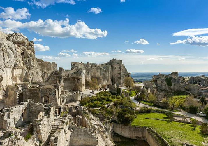 In the Footsteps of Van Gogh: Saint Remy de Provence, Saint-Paul de Mausole, Les Baux and Arles