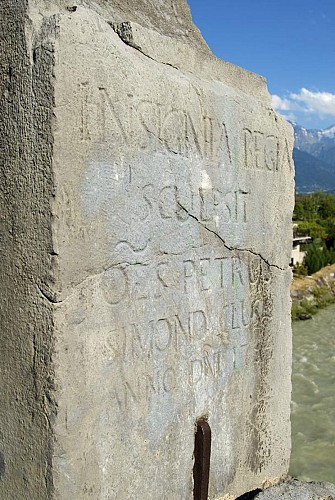 Le Vieux Pont de Saint-Martin (old bridge)