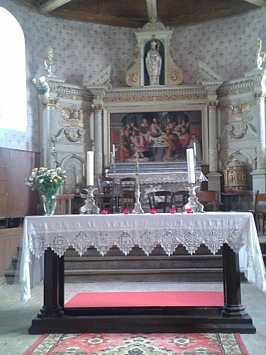 Eglise Saint Martin de Suré - Le choeur et son retable