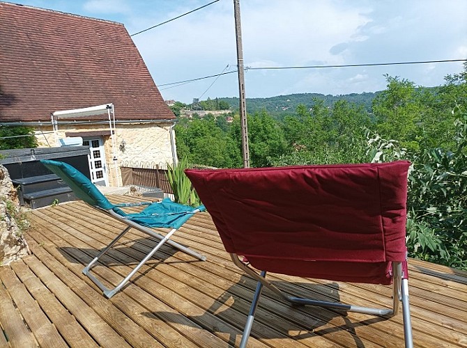 Terrasse de La Perle Noire : Vue magnifique sur la Vallée du Périgord