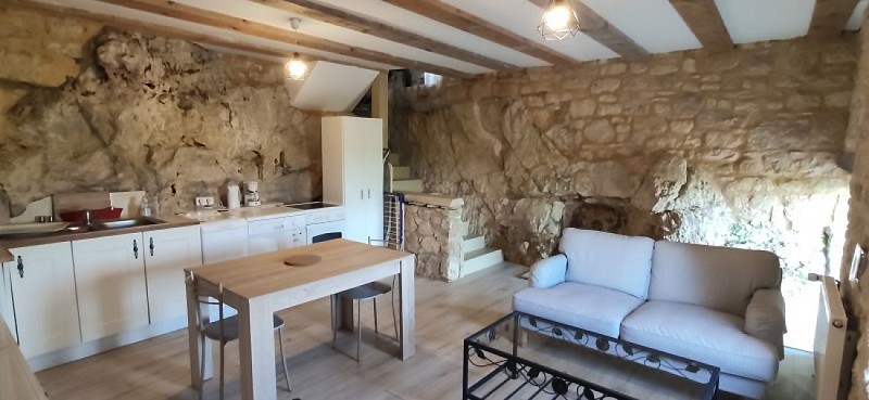 Découverte troglodyte : Une vie authentique taillée dans la roche