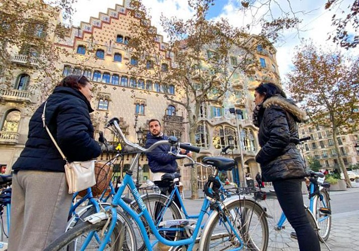 Visite guidée à vélo de Barcelone et de ses lieux incontournables - En français