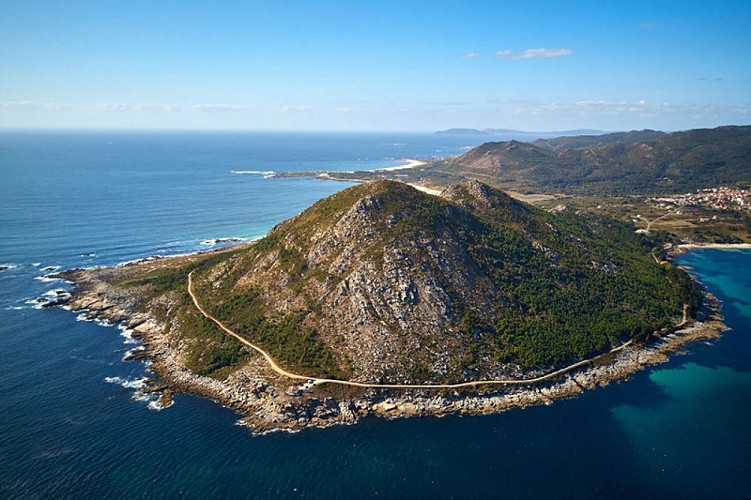 Montelouro and Xalfas Lagoon