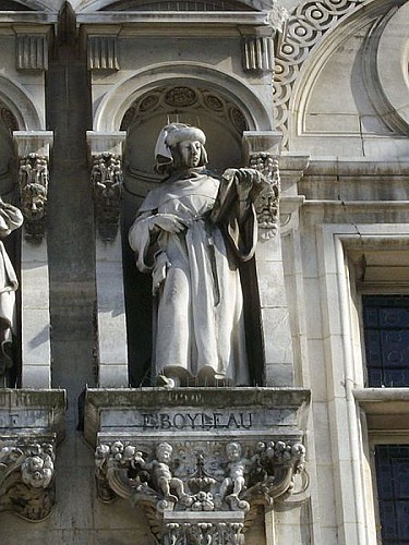 Statue d'Étienne Boileau, l'un des premiers prévôts de Paris