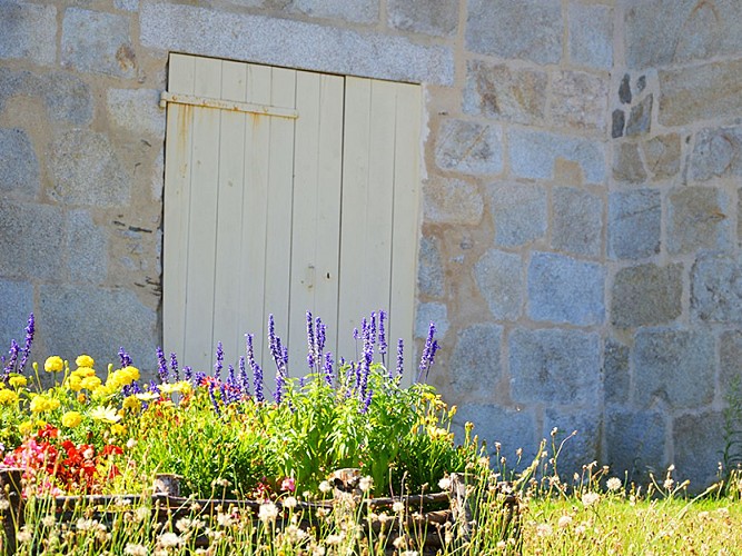 eglise-saint-nicolas-courbefy-bussière-galant