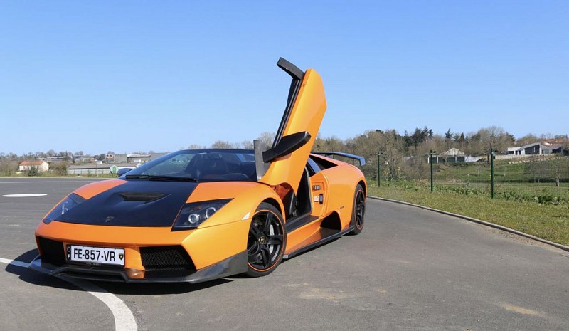 Conduire des véhicules de légendes et de collections