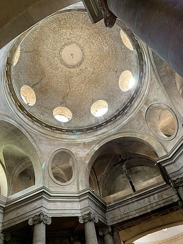 Coupole de la nef à 8 oculi
