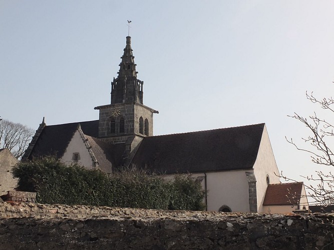 Saint Sernin du Plain - Patrimoine - Eglise Saint Saturnin (1)