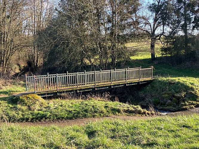 Aire de pique-nique - La clé des Champs