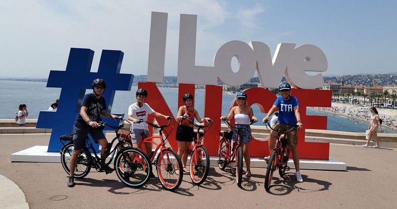 Tour guidé des incontournables de Nice à vélo électrique - En français