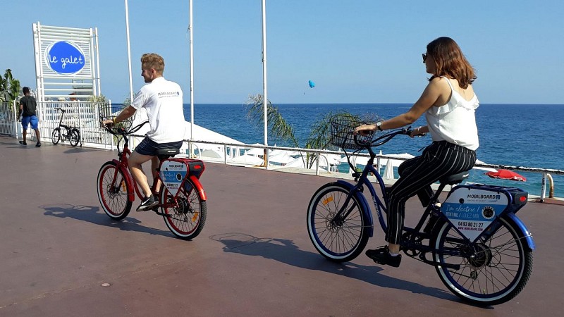 Tour guidé des incontournables de Nice à vélo électrique - En français