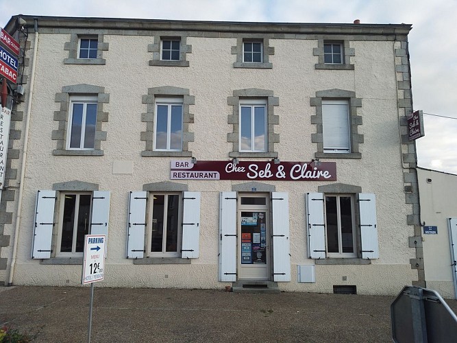 rorthais-hotel-restaurant-chez-seb-et-claire-facade