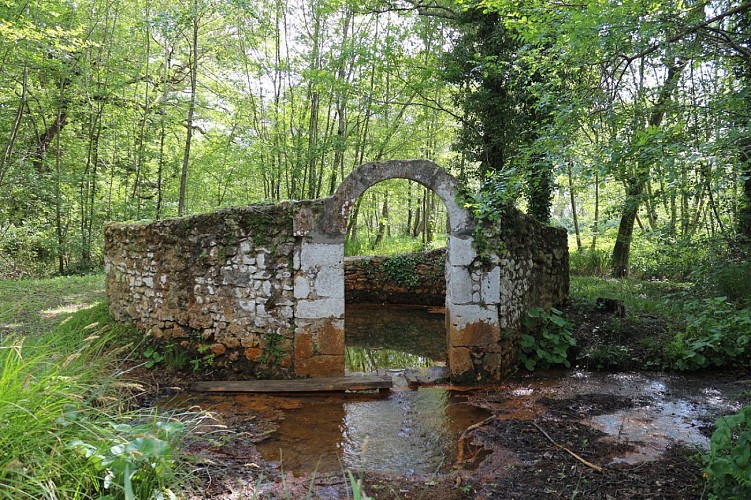 la-fontaine-de-bernos