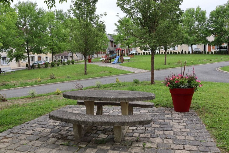 aire place de la bielle 1