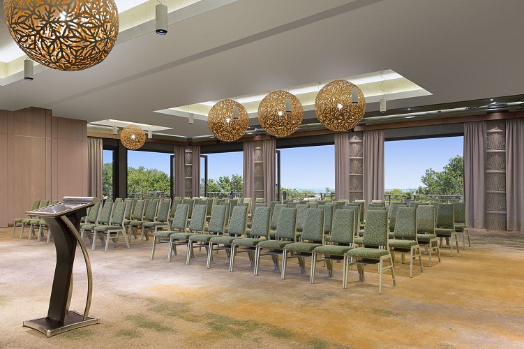 Sheraton New Caledonia Deva Spa & Golf Resort