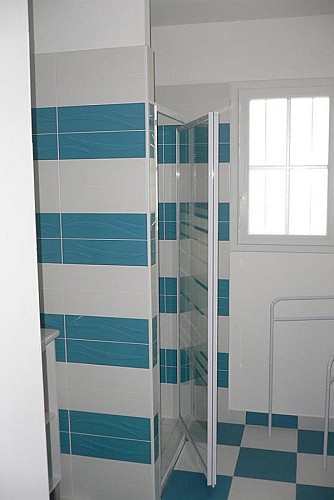 Maison avec terrasse et jardin clos