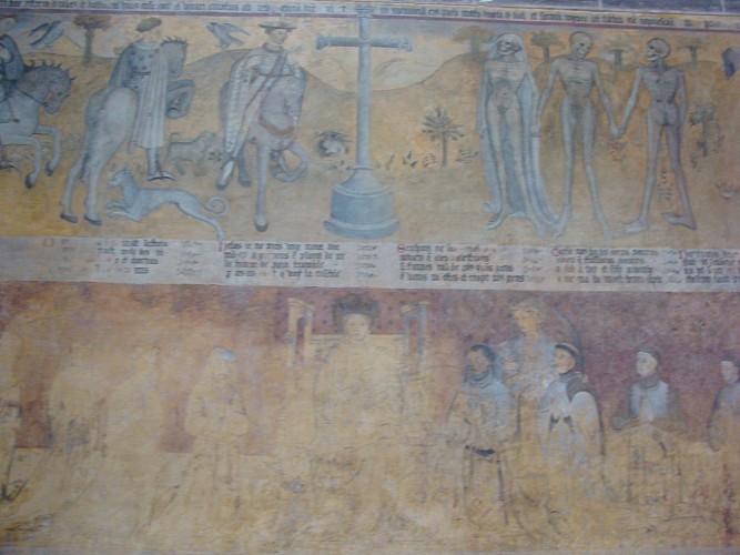 Intérieur de la collégiale : peinture murale des trois morts et des trois vifs