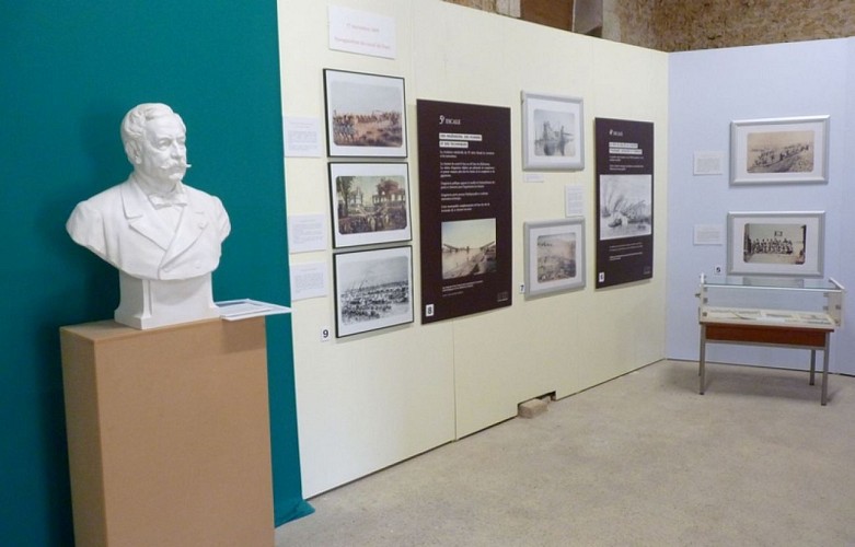 Exposition sur le Canal de Suez