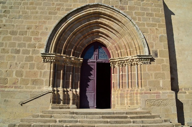 Eglise de Saint-Denis-de-Jouhet