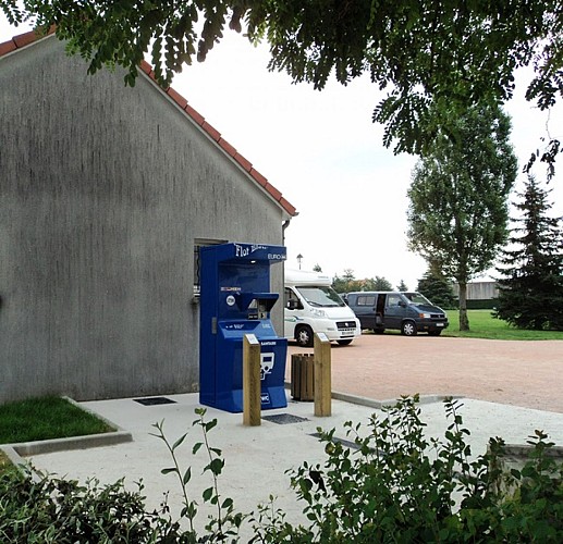 Borne Camping Car Ardentes