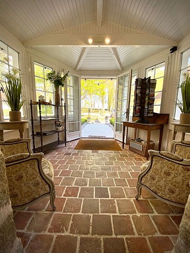 Château Sainte-Colombe : FOYER ENTRANCE