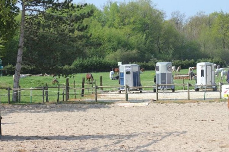 Ecuries Claude Meurgues Saint-Maur