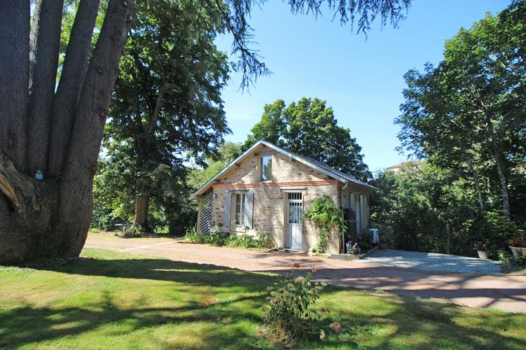 La petite charmille à Châteauponsac en Haute-Vienne (Nouvelle Aquitaine)_1
