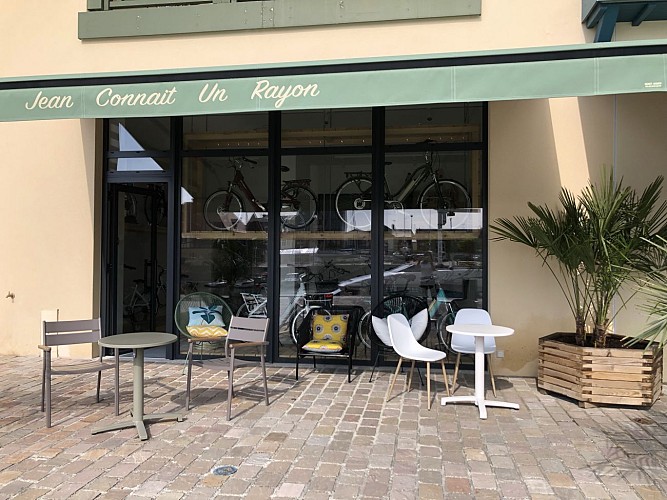 Jean Connaît Un Rayon - Boutique de location et vente de vélos électriques à Deauville