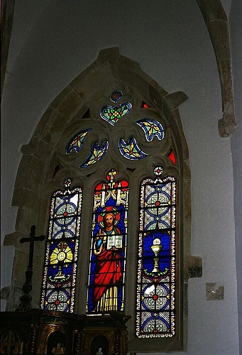 Eglise Saint-Maurice de Satonnay Vitrail