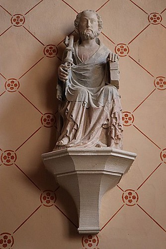 Statue-saint-pierre-église-uchizy-