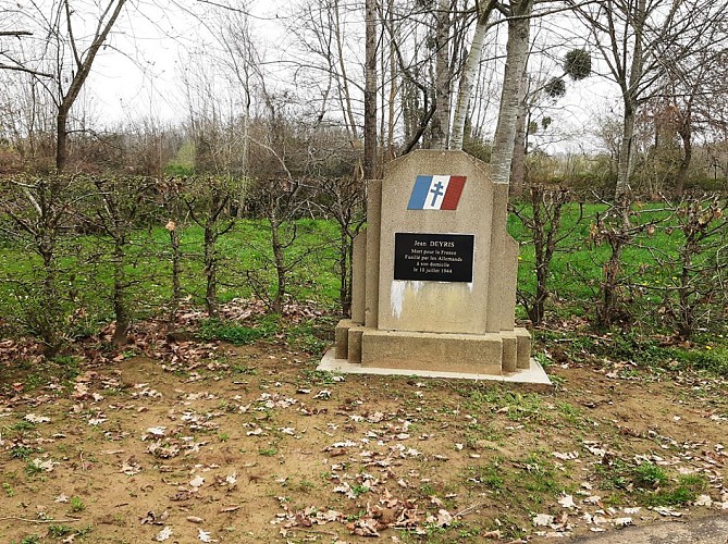Mémorial Clauzon - stèle Deyris (2)