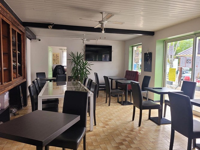 salle interieur - TV