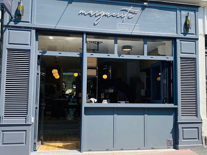 Marguerite Biarritz devanture 1