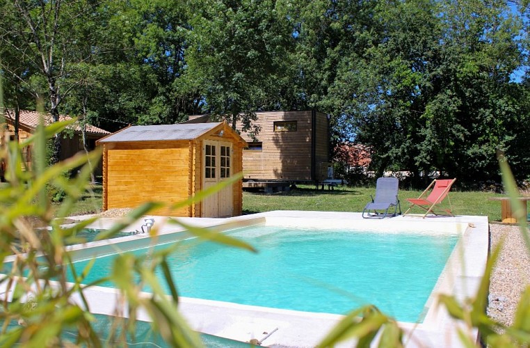 lespetitescombines_piscine