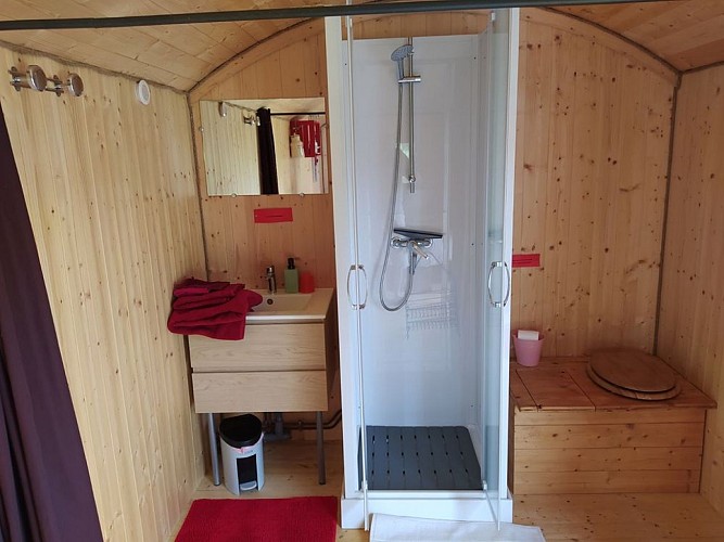 Chambre d'hôtes la nuit boisée à Saint-Amand-en-Puisaye (5)