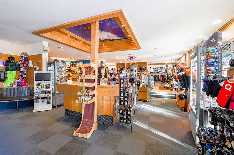 Magasin de sports Netski Active Mountain - le Village de Lessy