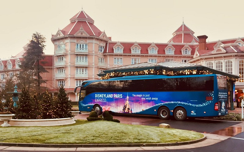 Disneyland Paris Express Shuttle with Tickets