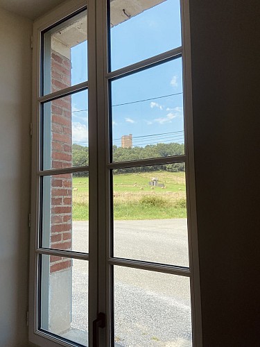 Gîte de groupe Lou Castet de Fébus - Montaner - Vue sur le château de Montaner