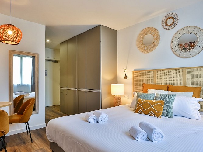 Chambre côté cour 2