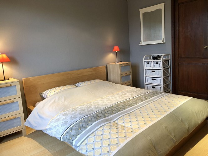 Gîte Les Vallées de Saint-Léo - Saint-Léonard-des-Bois - chambre