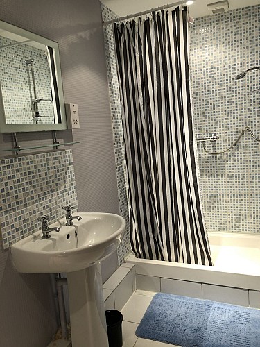 Gîte Les Vallées de Saint-Léo - Saint-Léonard-des-Bois - cuisine