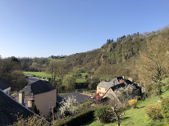 Gîte Les Vallées de Saint-Léo - Saint-Léonard-des-Bois - vue