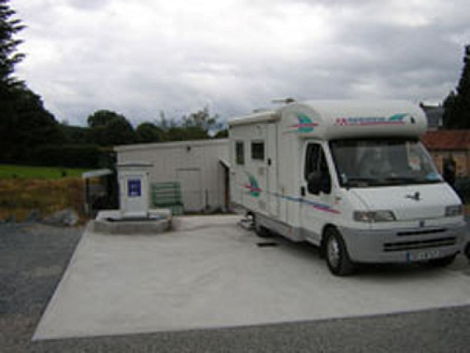 Aire de service pour camping-cars à Rémilly