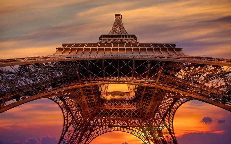 Combo (Save 8%): Eiffel Tower 2nd Floor Tour + Versailles Palace Tickets