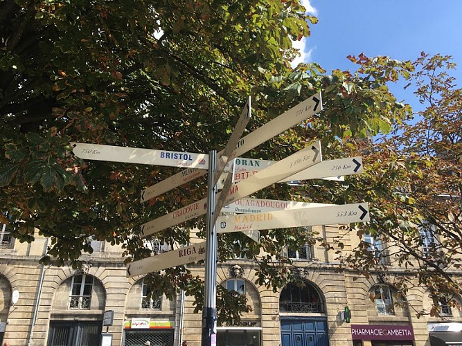 Learn French and visit Bordeaux